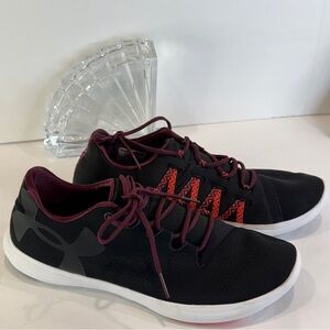 ✨ Under Armour Black & Crimson Geometric Trainers – Men’s 9.5 ✨